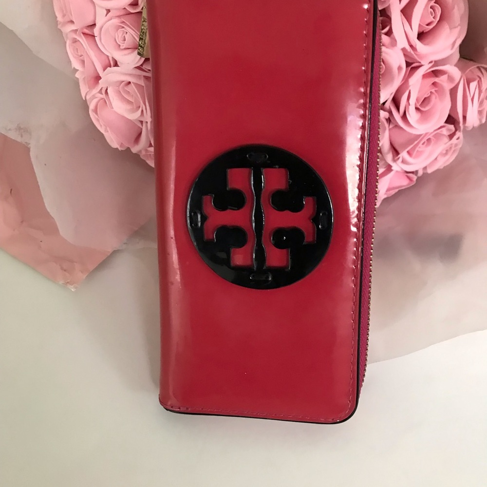 Tory Butch  wallet - Picture 10 of 10